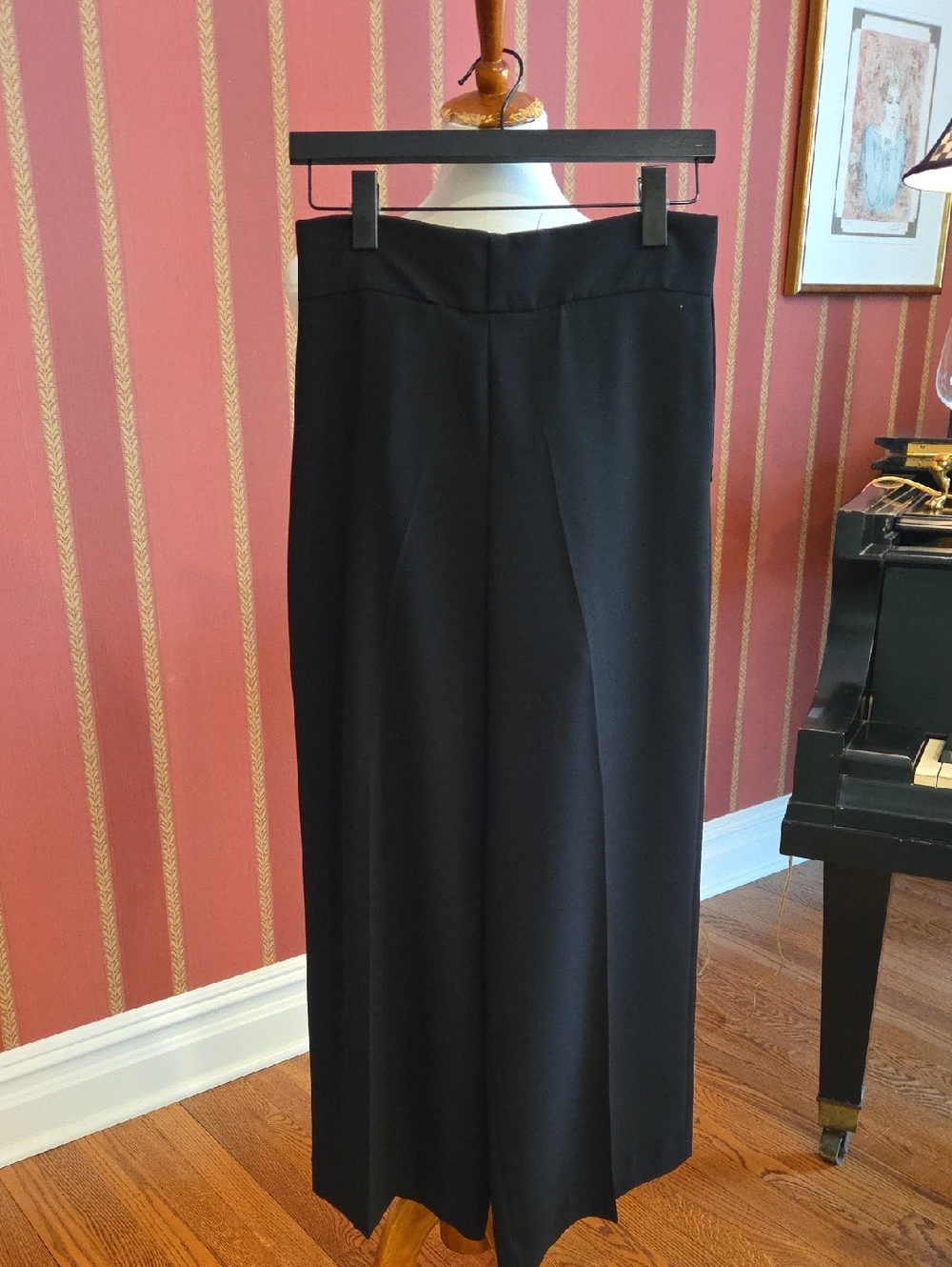 Zara Wide Leg Cropped Pants.